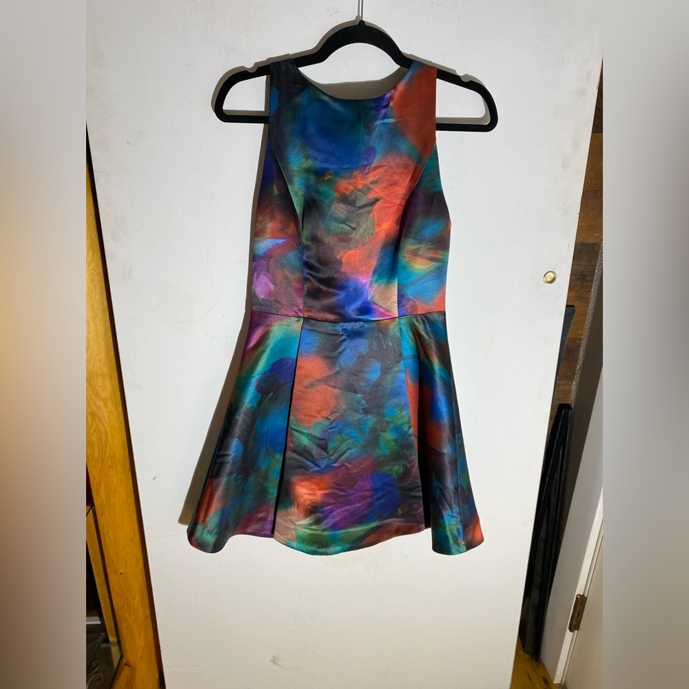NWT Women’s Alice + Olivia Cocktail Dress Size: 6
